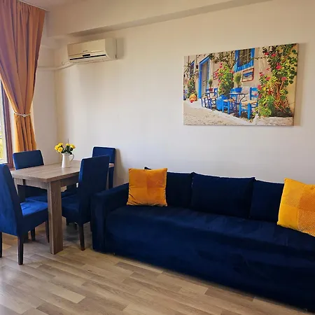 Nuba Summerland Mamaia