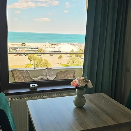 Nuba Summerland Mamaia