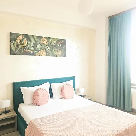 Nuba Summerland Mamaia
